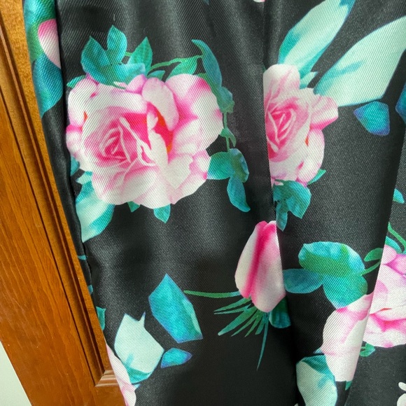 2Cute Two-Piece Floral Prom Dress - Picture 8 of 15